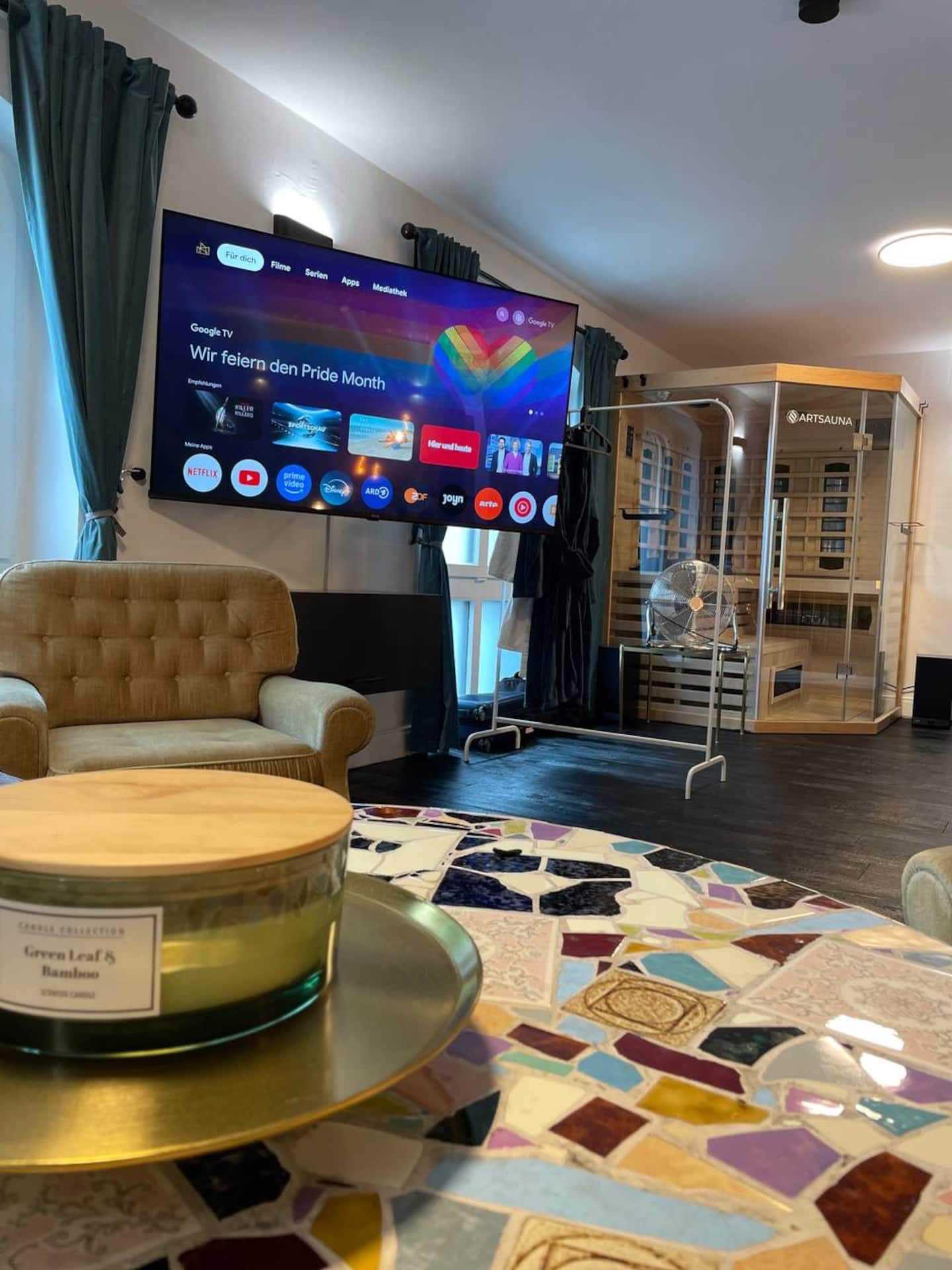 Wohnzimmer Bild 2