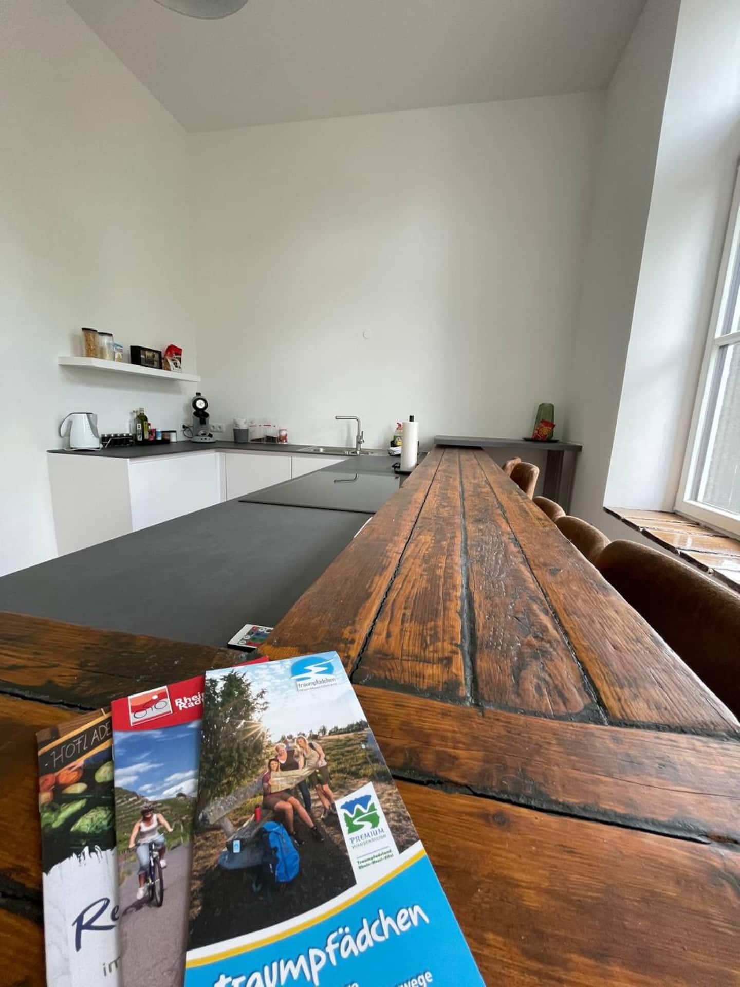 Voll ausgestattete Küche Bild 8